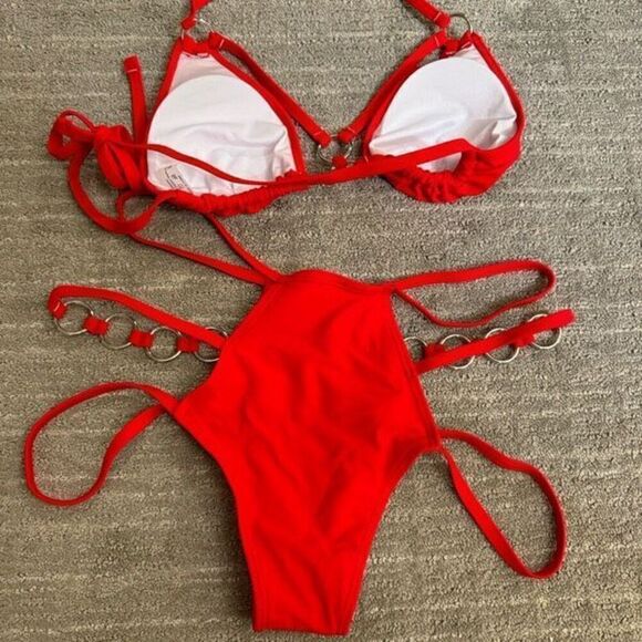 Women's Cherry Red O Ring Strappy Sexy Bikini Set Medium NWOT - Picture 2 of 8